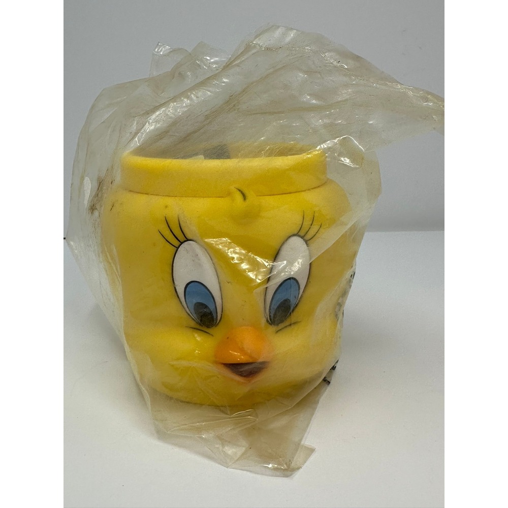 Vintage 1994 Tweety Bird Looney Tunes Plastic Mug Sealed Warner Bros 3D Cup A9
